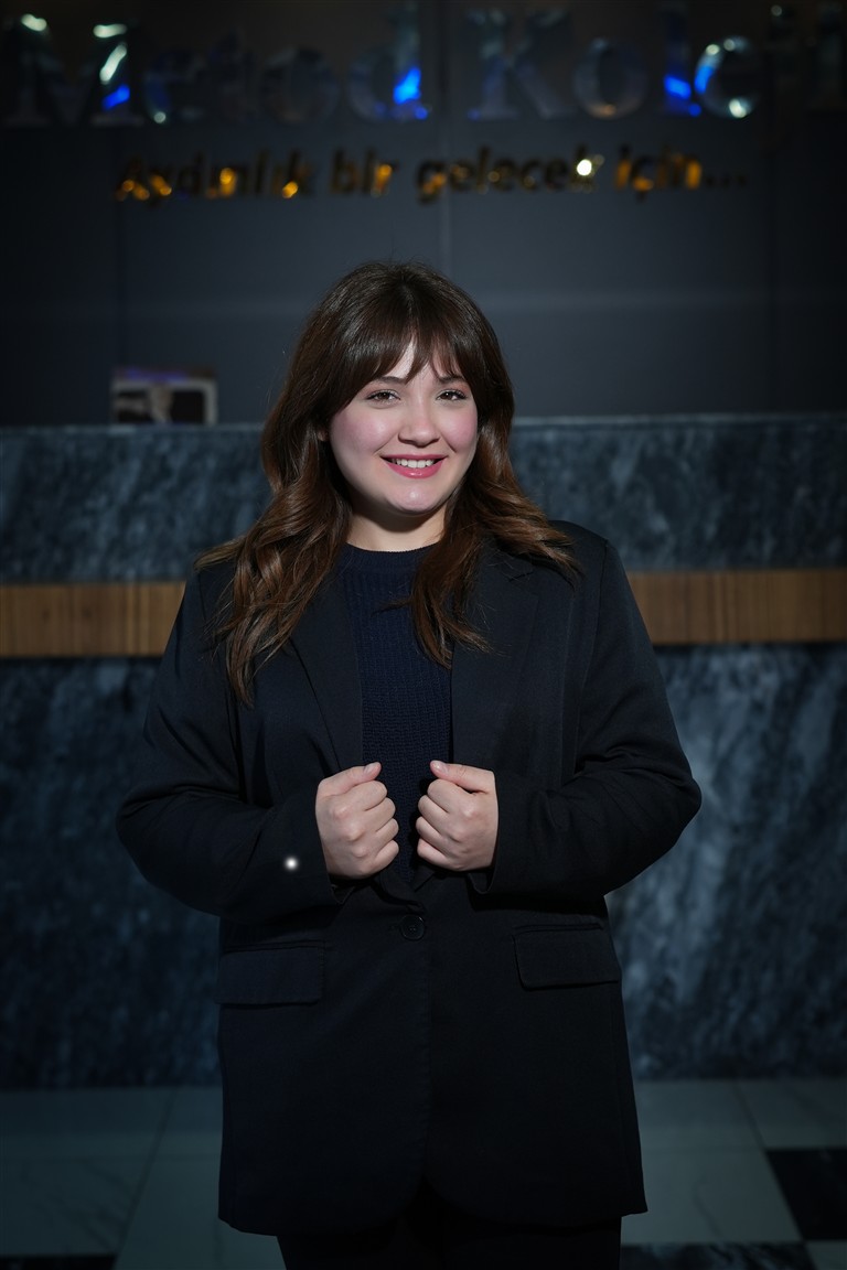 ALEYNA AYDOĞMUŞ SINIF ÖĞRETMENİ