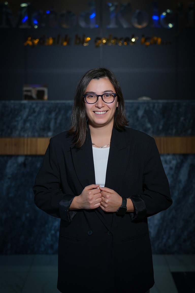 EZGİ SELİN GENÇ BEDEN EĞİTİMİ ve SPOR