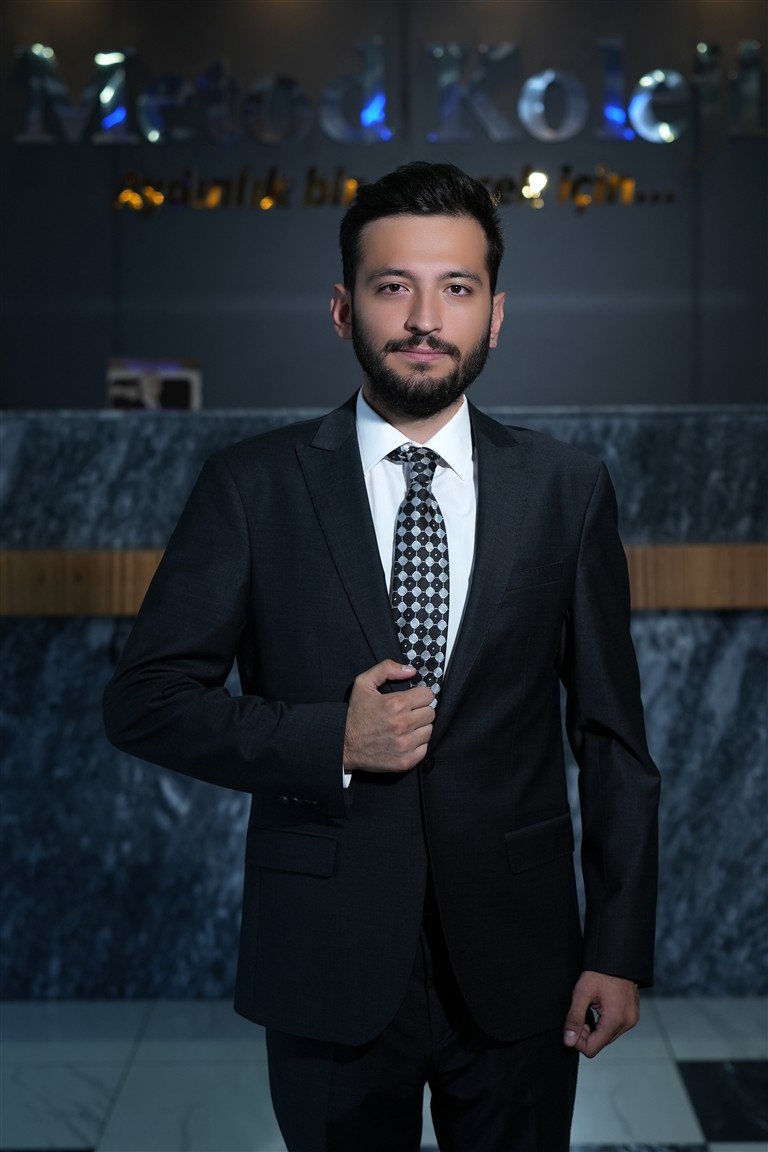 ORÇUN EVREN İNGİLİZCE ÖĞRETMENİ